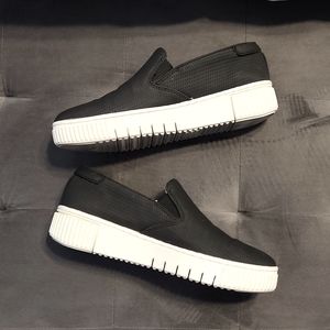 Soul Naturalizer Black Leather Platform Slip Ons Womans Size 6.5